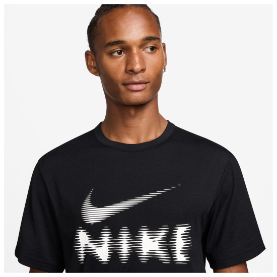 Nike Ανδρική κοντομάνικη μπλούζα Hyverse Dri-FIT UV Versatile Tee